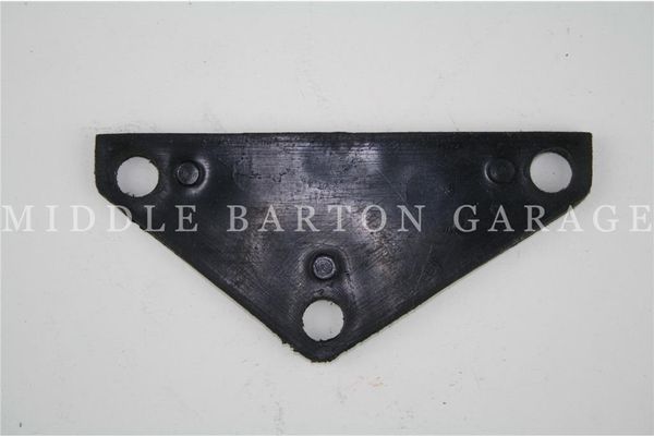ENGINE MOUNT PLATE 600/850